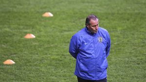Costin Lazăr a rămas fără antrenor. Huub Stevens a fost demis de la PAOK Salonic
