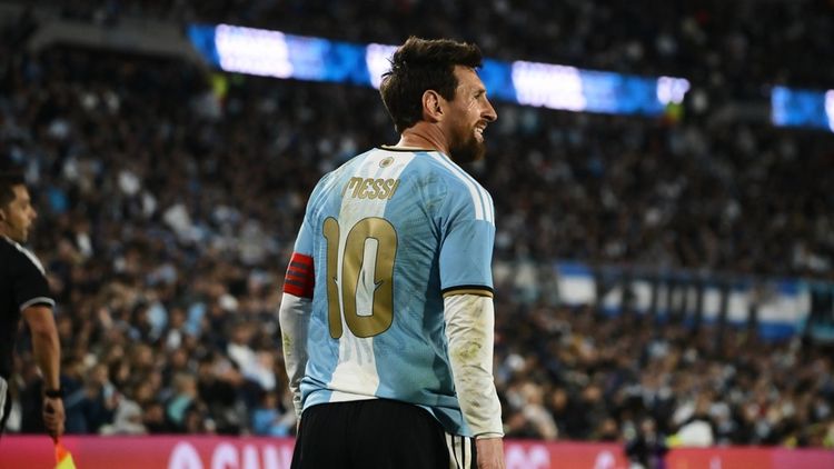 Leo Messi, a intrat și el în „clubul” lui Ion Țiriac! Cât a câștigat din fotbal, sponsorizări și afaceri