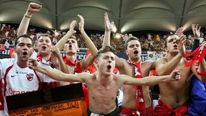 Fanii lui Dinamo au declanșat "REVOLUȚIA"!** FOTO: Cu ce mesaje au împânzit ultrașii Bucureștiul