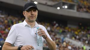 Edi Iordănescu, luat la țintă după clauza cerută pentru a deveni selecționer: „Păi, ce, îți pune cineva pistolul la cap? De ce îți trebuie clauza asta?” | VIDEO EXCLUSIV ProSport Live