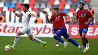 Sub lupa FRF! Stelistul Rober Sierra e cel mai ”îngălbenit” jucător din play-off-ul și play-out-ul Ligii 2. Cu Nedelcovici în poartă, Metaloglobus are garantată victoria
