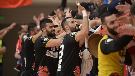 Dinamo București și-a asigurat locul pe podium la sfârșitul sezonului regulat. A piedut la 16 goluri în Ștefan cel Mare, dar Potaissa Turda are planuri mari: "Ne dorim totul!". Ce strategie au avut ardelenii