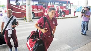 Prima deplasare a Rapidului din 2013: se duc cu avionul, vin cu autocarul!