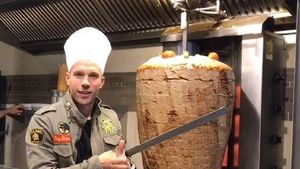 FOTO | Campionul mondial care vinde șaorma! :) Podolski și-a deschis un fast-food în Germania și conduce, deja, și un magazin de înghețată