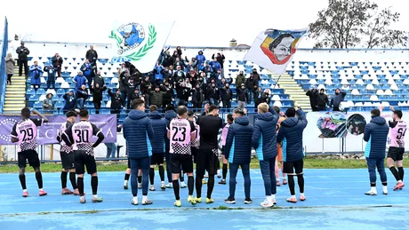 Corvinul pare să fi găsit soluția pentru meciurile de pe teren propriu, în cazul promovării în prima ligă. Echipă rămâne în județul Hunedoara: ”Sunt sigur că ar fi mult mai mulți spectatori”