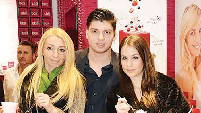 Familia antrenorului Miriuță face bani din iaurt grecesc în Ungaria. Cifrele afacerii care se bazează pe o idee simplă