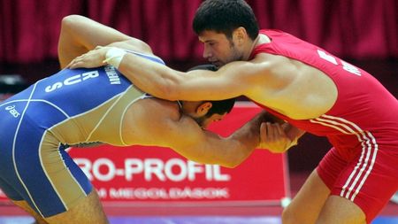 "Gladiatorii" și banii lor. Costurile și sacrificiile luptătorilor români