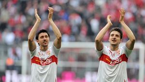 VIDEO Marica, dublă** în trei minute pentru Stuttgart! Vezi un gol marca "Pippo Inzaghi"