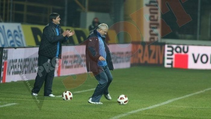 Lăcătuș:** "E o RUȘINE pentru noi! E cel mai slab joc de când am venit la Steaua!"
