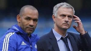 Mourinho a semnat: "The Special One" și-a negociat intens contractul! Detalii: cât va câștiga la noua echipă și când va sta pe bancă