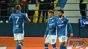 Universitatea Craiova a prezentat oficial „perla” transferată de la Gică Hagi: „Finally here!”