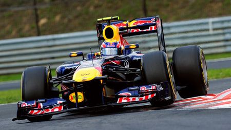 Mark Webber și-a prelungit** contractul cu Red Bull pentru încă un an