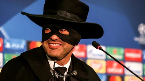 Așa se sărbătorește calificarea în primăvara Ligii! „Zorro”, omul care a trimis-o pe Napoli în Europa League: „E cea mai frumoasă conferință de presă din viața mea”