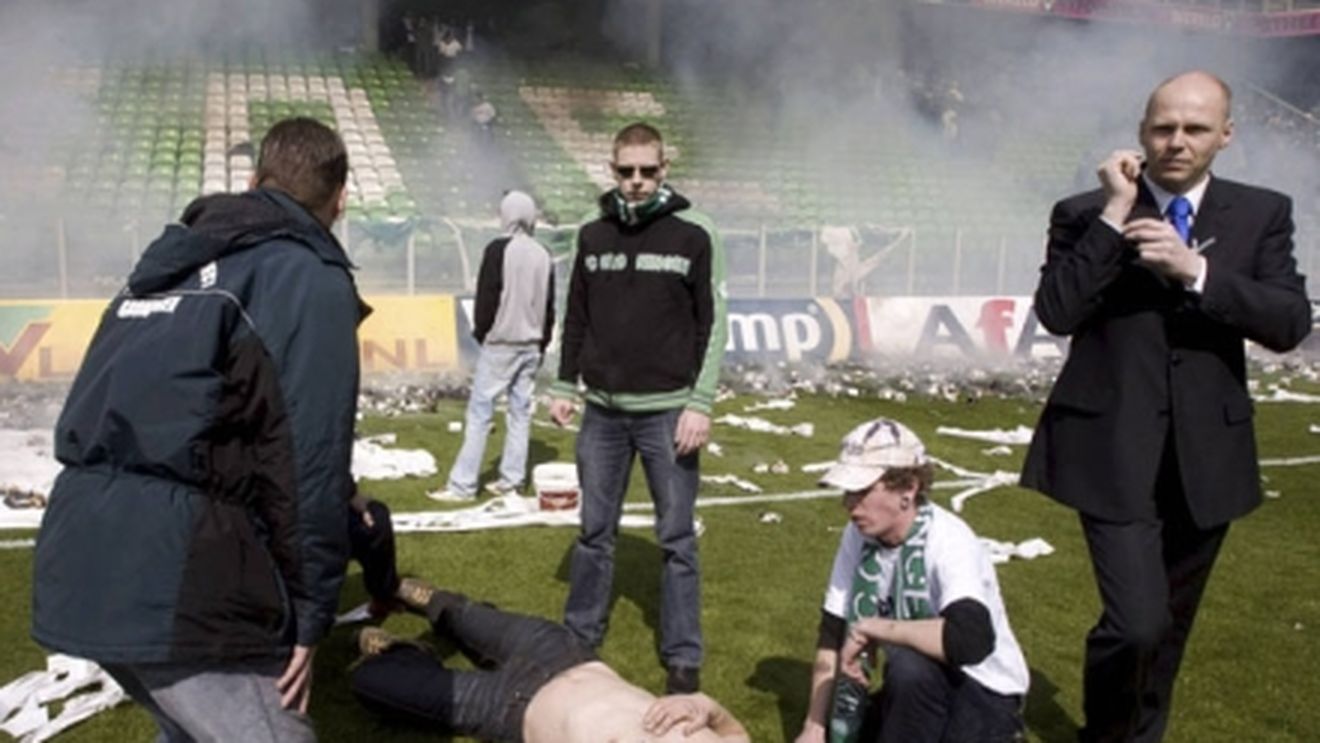 Groningen a acceptat sancțiunile după incidentele de la partida cu Ajax