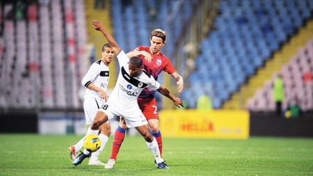 Bicfalvi e suspendat cu Pandurii