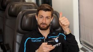 VIDEO | Pe modelul Craiova! Lazio, deplasare de sute de kilometri cu trenul la Milano pentru duelul cu Inter