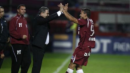 Carmel Bărbulescu - „astristul" de pe banca giuleștenilor