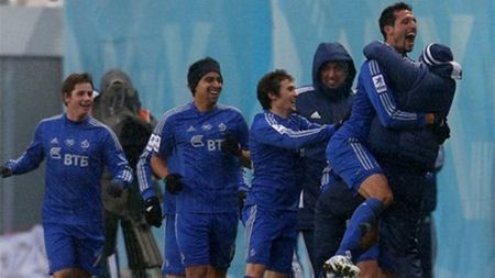 Românii au Rusia la picioare!** "Au preluat echipele când se aflau într-o mlaștină" Cinci motive pentru care Petrescu și Munteanu au succes: ce scriu rușii