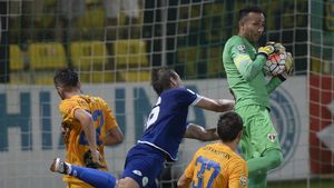 Petrolul, Selymes și galbenele. "Noi nu suntem o echipă dură, ci una agresivă". Ce spune despre meciul cu Pandurii, de sâmbătă, ora 21:00