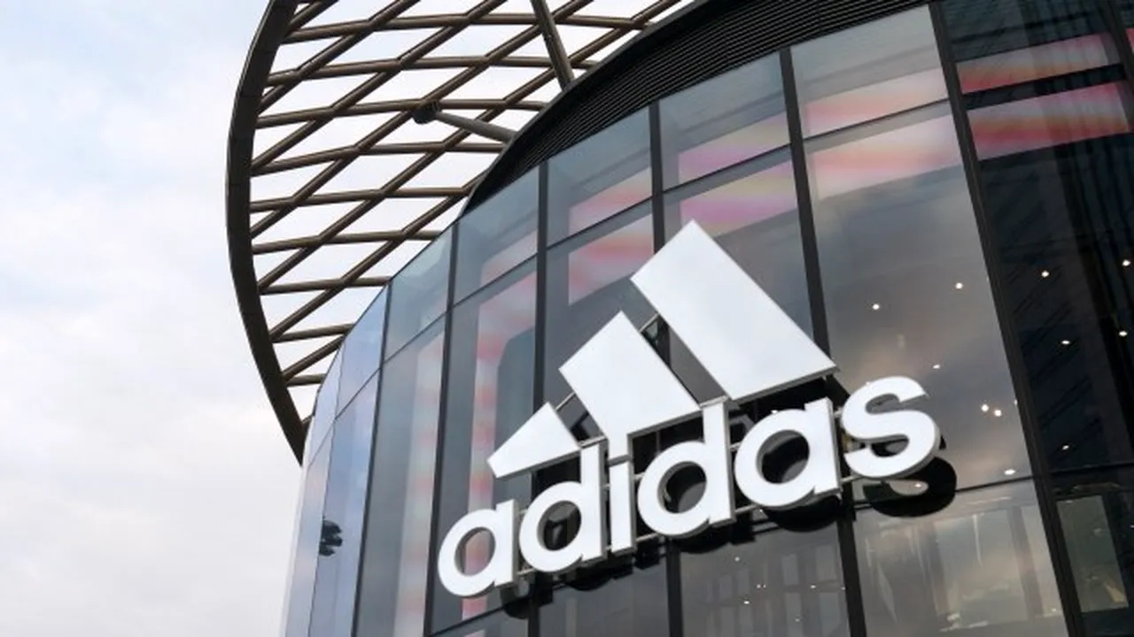 Firma de echipament Adidas, ajutor de la guvernul german de aproape 3 miliarde de euro. Ce condiții a solicitat Executivul german