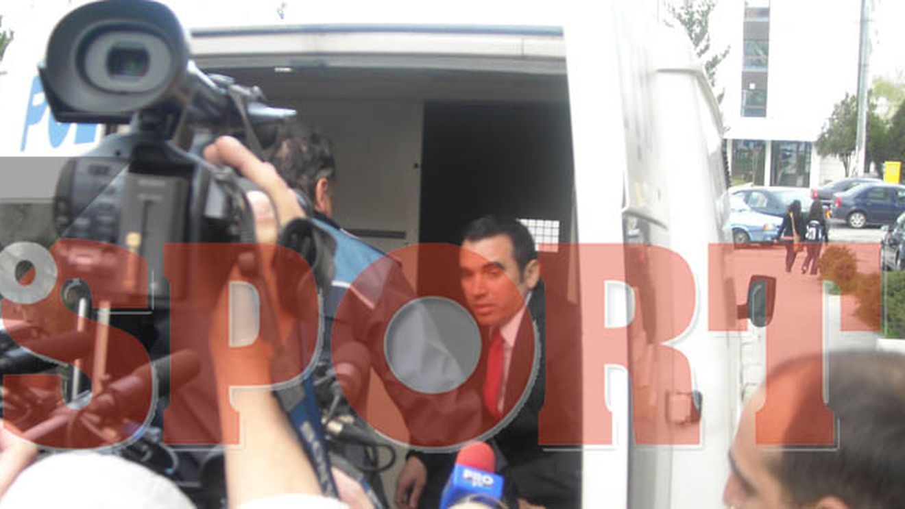 Cornel Penescu, reținut pentru dare de mită!** "E suspectat că a dat bani la arbitri!" Vezi în ce meciuri