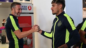 Florinel Coman are un nou rival în sala de forță a celor de la FCSB. Mihai Stoica dă din casă: „Rupe! Are un fizic cum rar mi-a fost dat să văd”