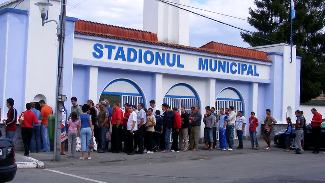 Pandurii - Dinamo se joacă cu casa închisă