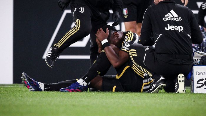 Calvarul lui Paul Pogba e fără sfârșit! Imaginile cu durerea lui au înmărmurit Italia: a intrat pe teren titular după 390 de zile, dar a trebuit să fie schimbat după numai 24 de minute după ce s-a accidentat din nou!