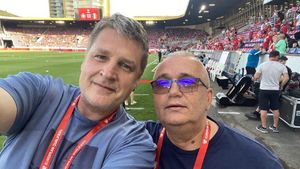 Anunțul făcut în noapte de Orlando Nicoară! Decizia luată de Prima TV, după ce Costi Mocanu și Emil Grădinescu au intrat într-un scandal fără precedent cu George Ogăraru. Cine va comenta partidele României cu Israel!