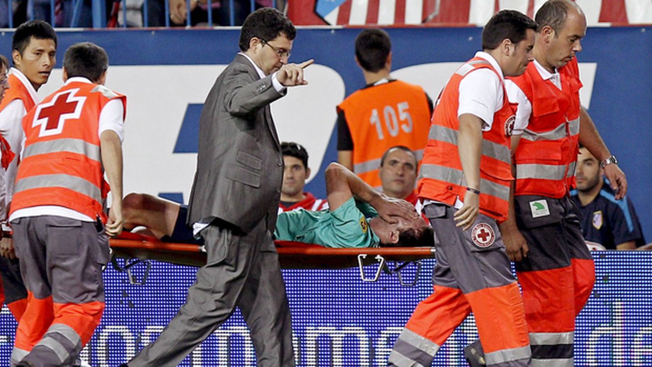 Alarmă de gradul 0 la Barcelona! Messi, rupt în prelungirile meciului cu Atletico! VIDEO Intrarea criminală a lui Ujfalusi