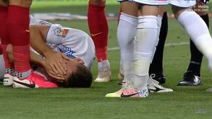 Andrei Vlad, încă o gafă prin care își îngroapă echipa! A fost aproape să-l desfigureze pe Elvir Koljic! Cum a obținut Craiova al doilea penalty cu FCSB | FOTO