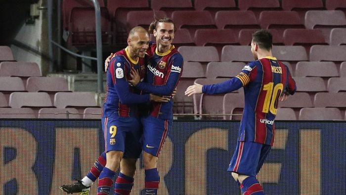 Ghinioanele se țin lanț la FC Barcelona: atacantul danez Martin Braithwaite va fi supus unei operații la genunchi și va lipsi câteva luni de pe gazon!