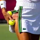 O româncă din WTA joacă fără sponsor tehnic, dar nu duce lipsă de inventivitate! Unde a putut ține mingea de rezervă, după ce a îmbrăcat un echipament inedit | FOTO