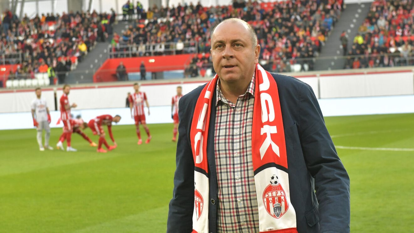 Laszlo Dioszegi iese la atac după transferul definitiv al lui Petrila de la CFR Cluj la Rapid! Patronul lui Sepsi dă de pământ cu oficialii din Gruia: „Așa ceva nu își are locul în fotbal și în viață! Ei intră pe portițe, noi doar pe poarta mare”. EXCLUSIV
