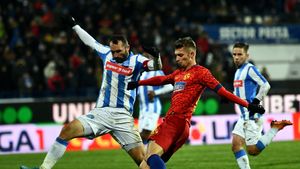În ce condiții ar putea să ajungă Cosmin Frăsinescu la FCSB. Detaliul care îl ajută pe Gigi Becali | EXCLUSIV