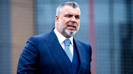 Olăroiu și-a salvat in extremis sezonul. Victorie și calificare în ultima etapă, cu antrenorul român suspendat