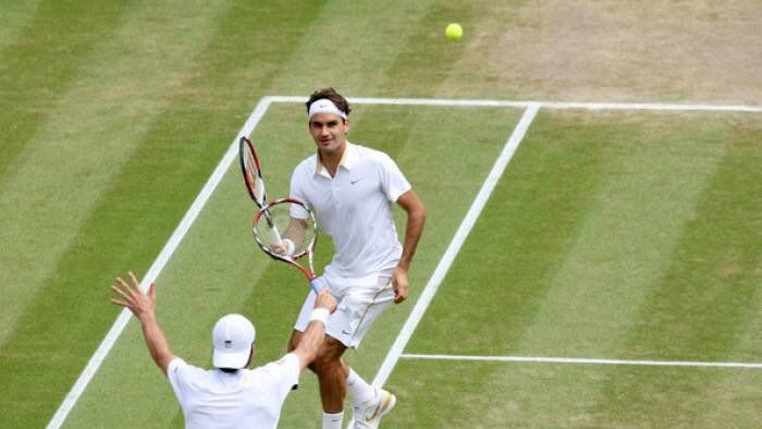A stat pe roșu, acum, sezonul verde îl aduce înapoi pe Federer. Elvețianul dă start joc la Stuttgart. Miza și duelul savuros care prinde contur în primul meci pentru "FedEX"