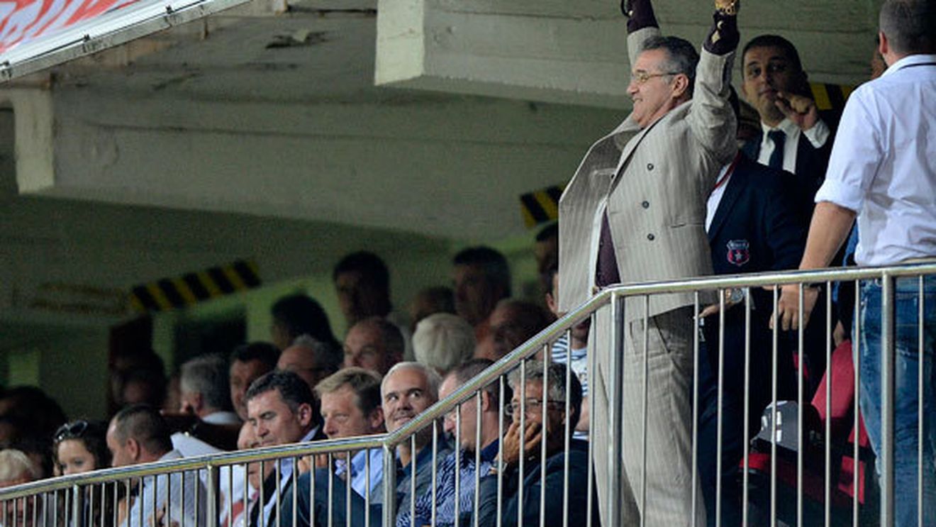 Becali le vrea pe Inter și Metalist în grupe:** "Vreau să le arătăm cine suntem!" La Steaua vin încă trei jucători: "Tatu, Teixeira și un atacant"