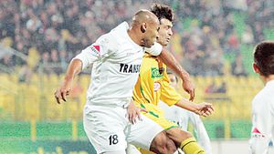 Hizo, în pericol de a fi demis!