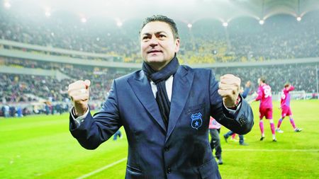 EXCLUSIV** SUPER INTERVIU Ilie Stan! Tot ce trebuie să știi despre Steaua 2012! Ce jucători vin în iarnă și ce SUPER planuri are antrenorul cu frații Costea
