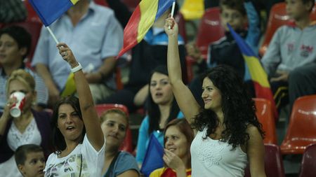 "Vă rugăm să ocupați locurile cu minimum 30 de minute înainte de meci!" FOTO. FRF a uitat să treacă ora de început a partidei pe bilete