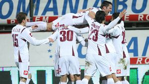 "Cu două echipe țin eu pe lumea asta,** cu Brașovul și cu Rapidul!"