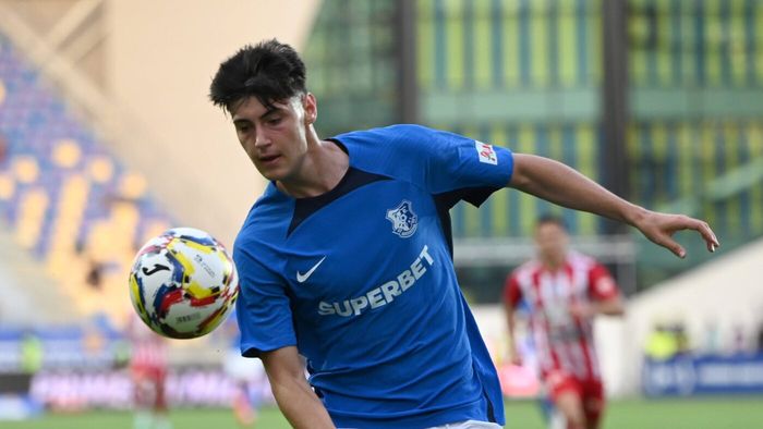 Transferul care schimbă percepția asupra Superligii și e încă o dovadă a măiestriei lui Gică Hagi face valuri și între rivale! Cum a ajuns Mazilu la revelația din Premier League: „Aceasta e marea lui calitate”