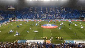 Pițurcă s-a răzgândit: nu mai pleacă din Bănie cu echipa. Unde s-a gândit să joace dacă gazonul de pe "Ion Oblemenco" nu va fi unul de calitate și ce spune despre echipa lui Mititelu