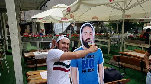 Un mexican nu a putut merge la Cupa Mondială după ce soția i-a interzis acest lucru! FOTO | Prietenii săi au găsit soluția salvatoare. Imaginile au făcut înconjurul planetei