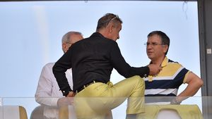 FCSB se află în negocieri cu trei jucători. Gigi Becali: "Ei așteaptă să se termine perioada de transferuri!" Pe cine ar vrea să cumpere de la CFR Cluj
