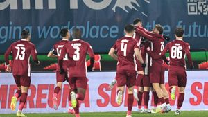 CFR Cluj a scăpat de suspendare. Au venit dolarii pe Louis Munteanu. Pancu: „S-au rezolvat problemele”