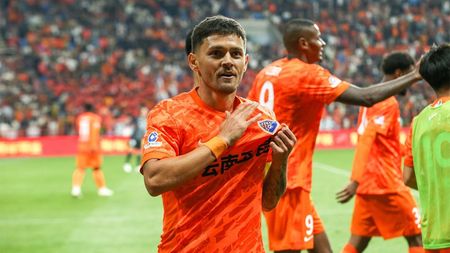 Alex Ioniță i-a înnebunit pe chinezi! A dat iar gol și cifrele sale după 9 etape sunt remarcabile