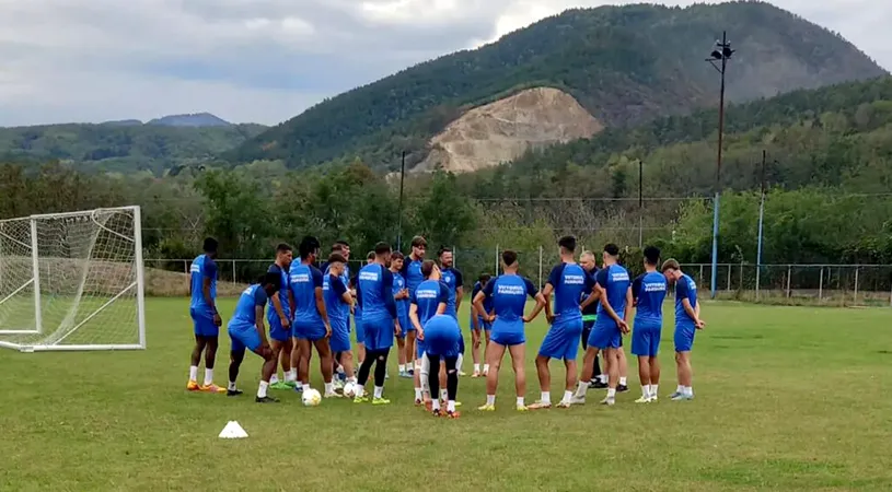 Jucătorii de la Viitorul Pandurii au revenit la antremente după grevă, însă meciul cu CSC Șelimbăr tot îl vor pierde la ”masa verde”. Gorjenii au și două plecări