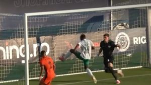 Gafă colosală în apărarea FCSB la golul de 1-0 al celor de la Auda: Târnovanu și Crețu au „dormit”